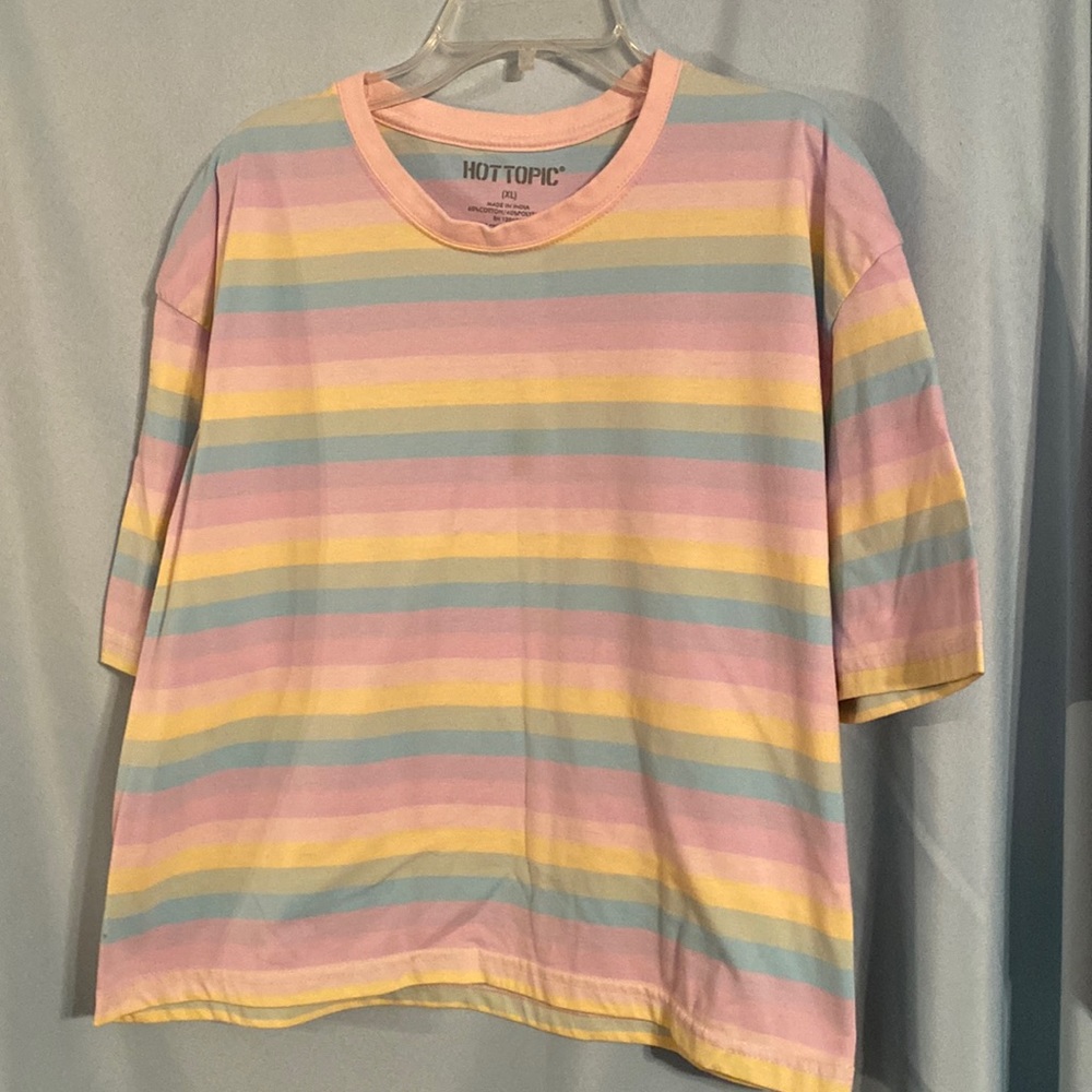 Hot Topic XL pastel colors crop top